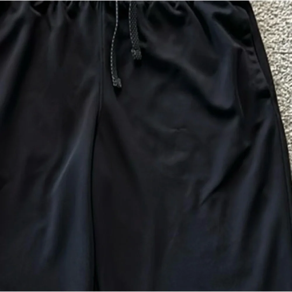 Boys Under Armour Black Warm Up Pants - Picture 8 of 8